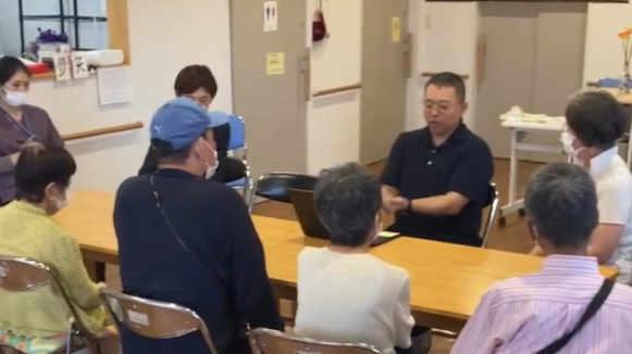 「みんなで学ぼう！もの忘れ・認知症」というテーマの講演会の様子